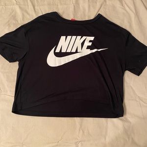 Nike Crop Top